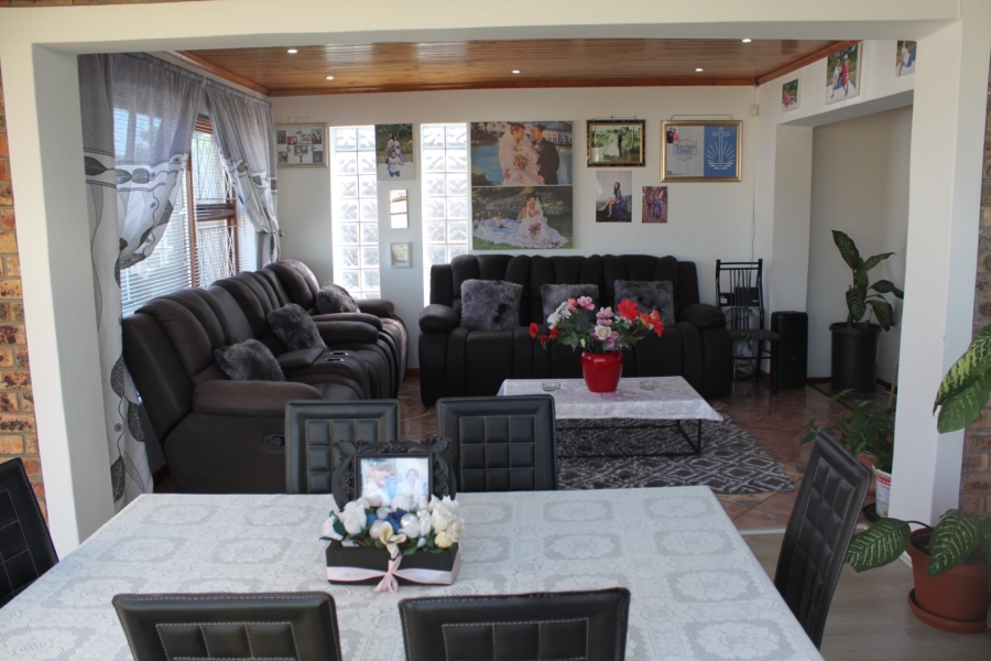 3 Bedroom Property for Sale in Bethelsdorp Eastern Cape